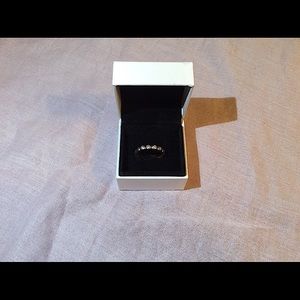 Pandora ring